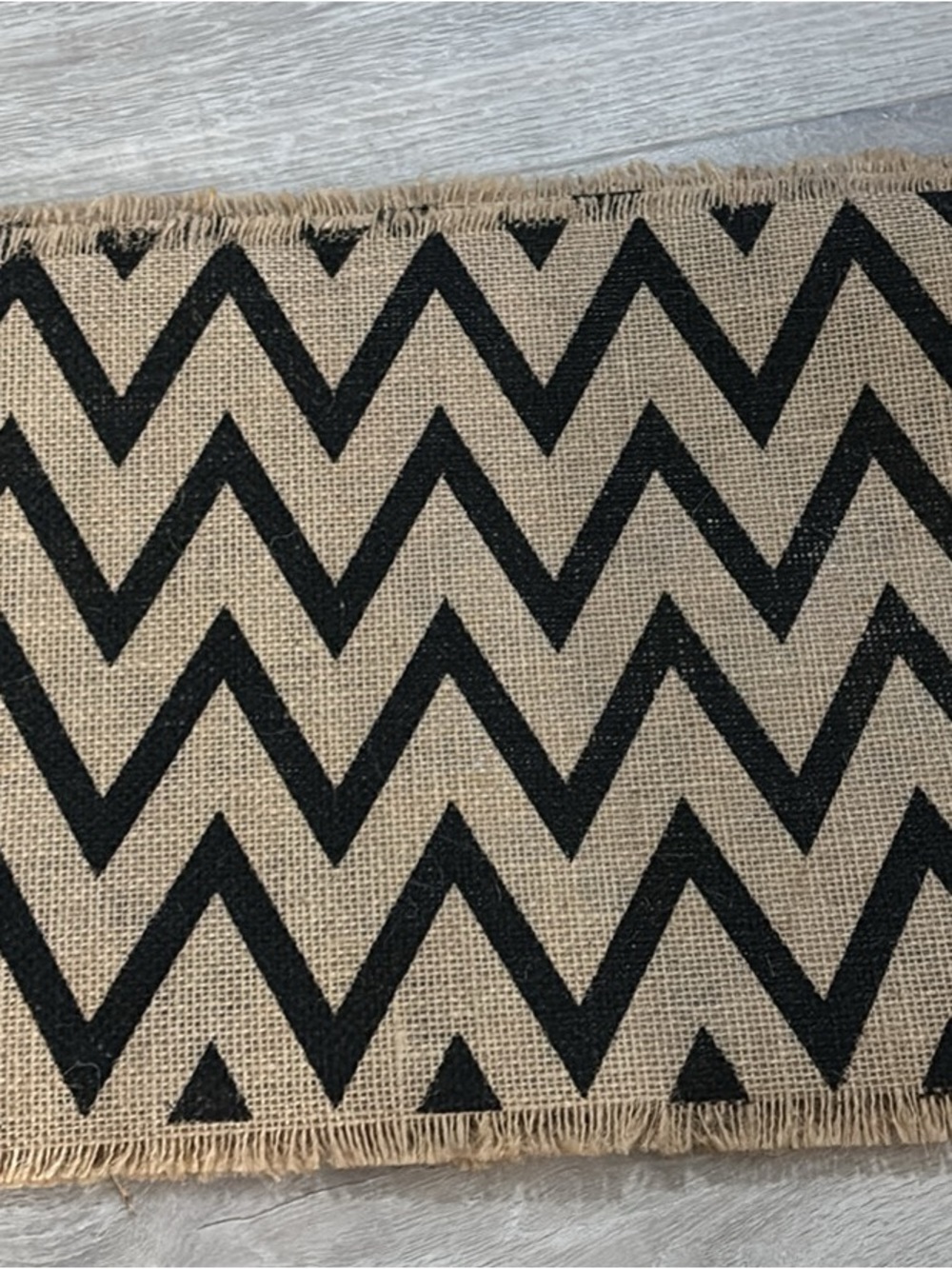 Brand new zig zag burlap placemats with platic backing